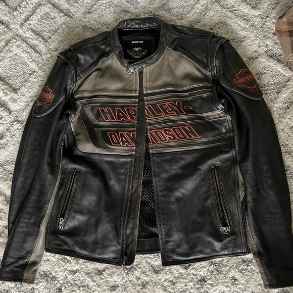 Harley-Davidson Black Leather Jacket size L - Picture 3 of 6